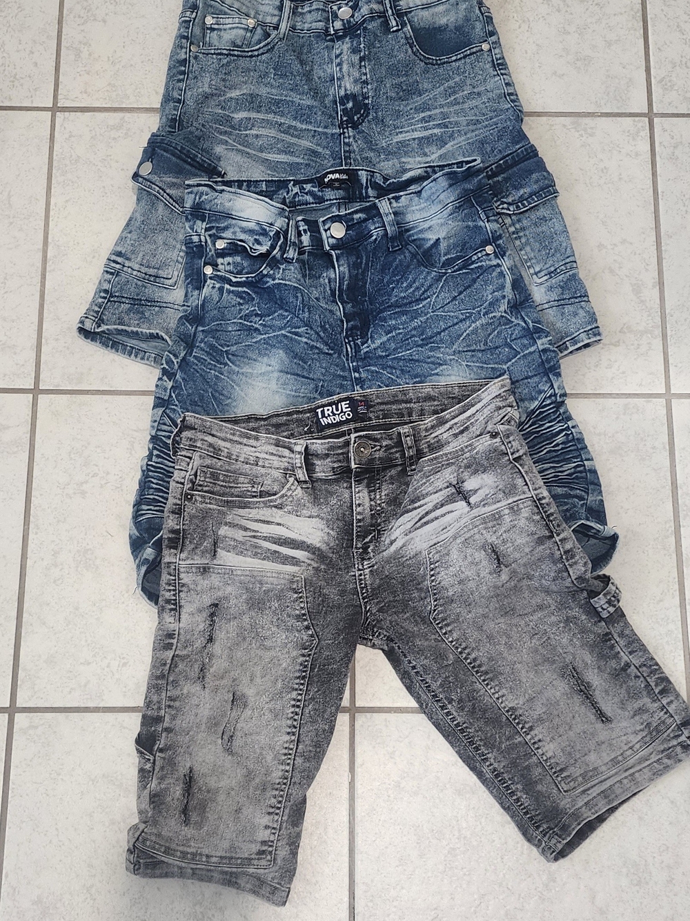 Indigo Men’s Washed Gray Denim Shorts - Distressed Style
